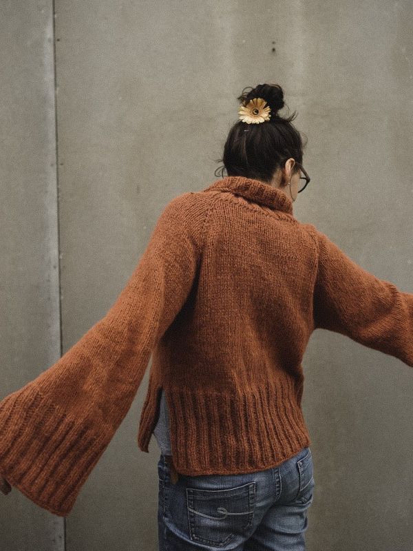 Pull Gang tricoté en raglan – Patron en V oversize en Feeling Good Pull Gang tricoté en raglan – Patron en V oversize en Feeling Good